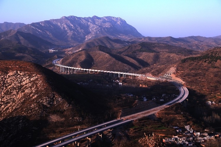 14.河南登汝高速公路.jpg