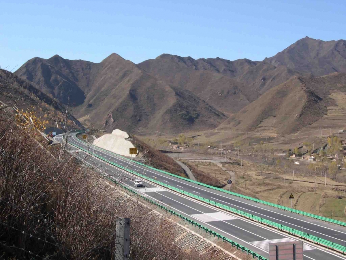 青海平阿高速公路（2006年9月）